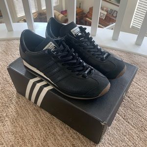 Adidas/Mastermind Country OG Sneakers